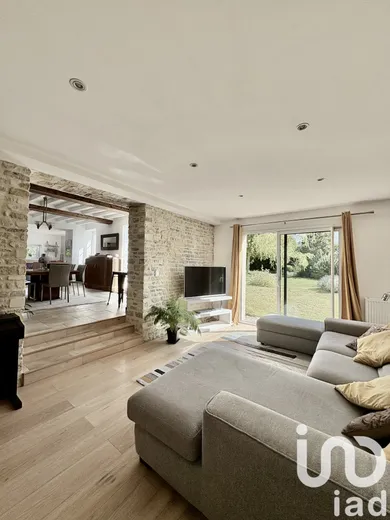 House at Cairon (14610)