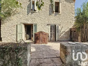 Maison traditionnelle à Puissalicon (34480)