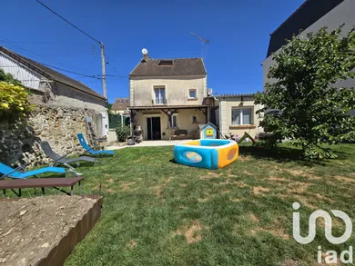 Traditional house at Acy-en-Multien (60620)