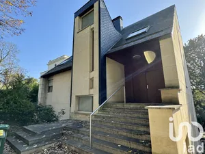 Architectural house at Sceaux (92330)