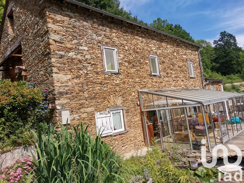 Maison 6 pièces 173 m² · à Curvalle · 173 m² · 255 000 €