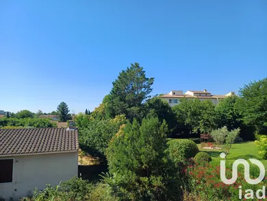 Appartement à L'Isle-sur-la-Sorgue (84800)