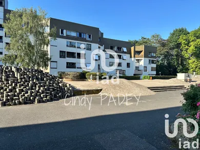 Apartment at Champs-sur-Marne (77420)