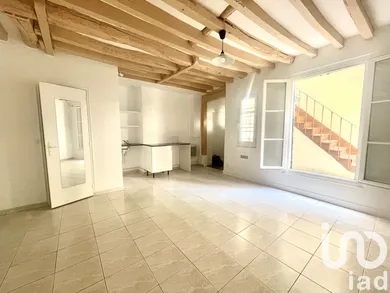 Apartment in Paris (75012)