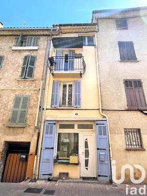 Maison de ville à Le Luc (83340)