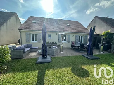 Pavillon à Saint-Germain-Laval (77130)