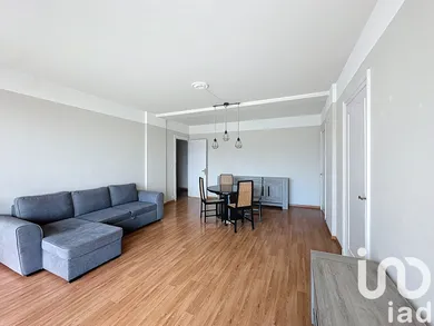 Apartment in La Rochelle (17000)