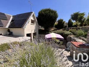Maison traditionnelle à Thiverval-Grignon (78850)