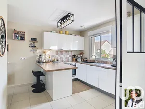 Traditional house in Villeneuve-le-Roi (94290)