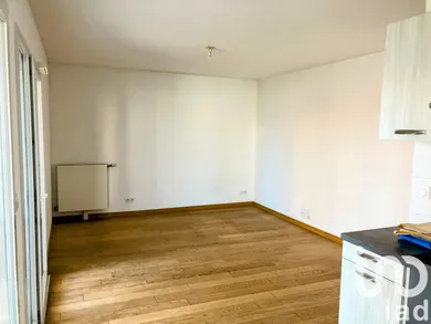 Apartment in Reims (51100)