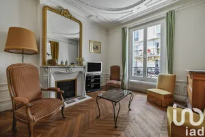Appartement à PARIS (75007)
