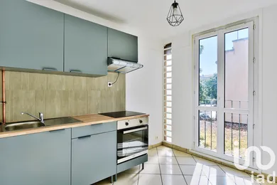 Apartment in Villeurbanne (69100)