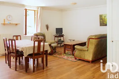 Maison de village à Vergheas (63330)