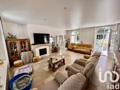 House at Lamorlaye (60260)