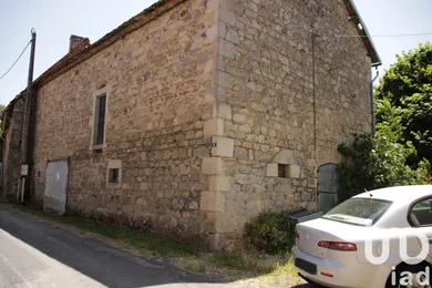 Maison de village à Vergheas (63330)