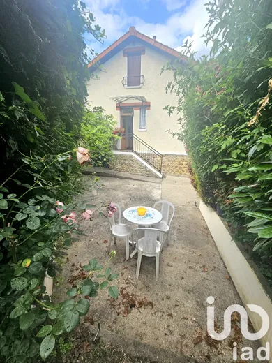 House at Thiais (94320)