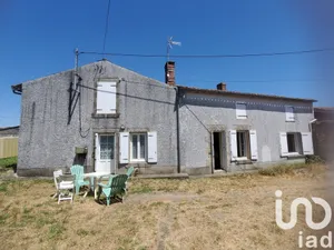 House at Antigny (85120)