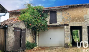 Maison de ville à Gençay (86160)
