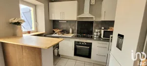 Townhouse at Gençay (86160)