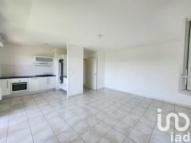 Apartment in Angers (49100)