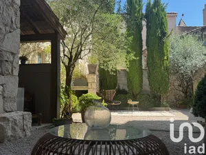 Mansion at Montcuq (46800)