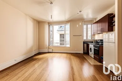 Apartment at Paris (75018)