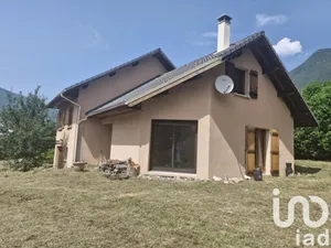 House at La Chapelle (73660)