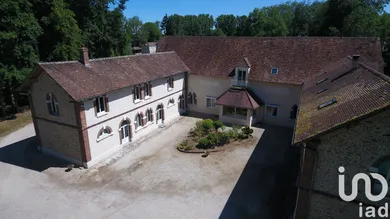 Domain at Guignes (77390)