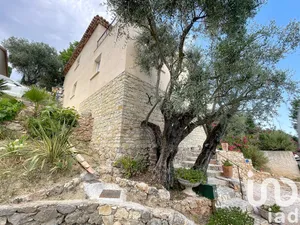 Maison traditionnelle à Bagnols-en-Forêt (83600)