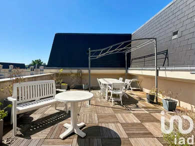 Apartment in Émerainville (77184)