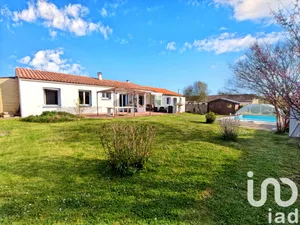 Maison à Bords (17430)