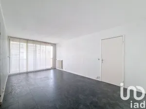 Apartment at Maurepas (78310)
