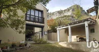 Maison à Cabrerets (46330)