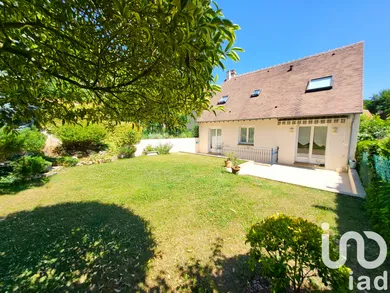 House in Jouy-en-Josas (78350)