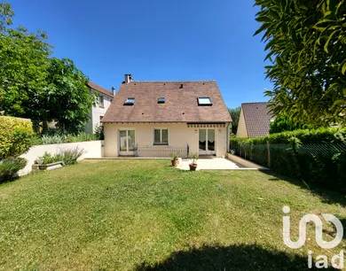 House in Jouy-en-Josas (78350)