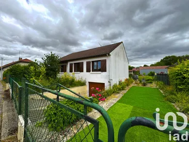 House at Sarry (51520)