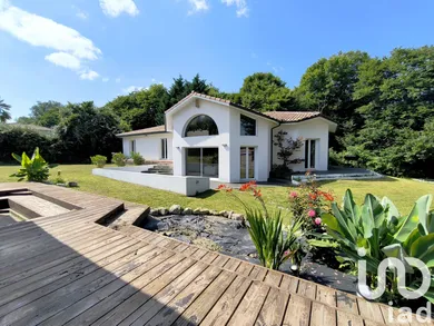 Maison de campagne à Sadirac (33670)