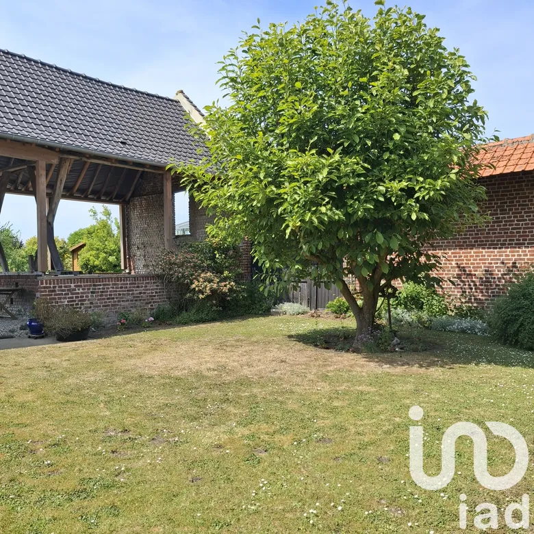 Maison 8 pièces 220 m² · à Hinges · 220 m² · 450 000 €