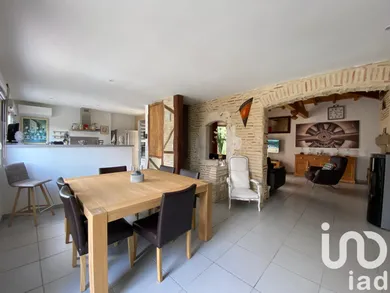 Townhouse at Aiguillon (47190)