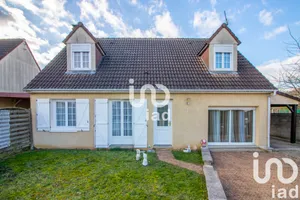 Traditional house at Issou (78440)