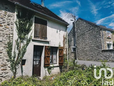 House at Saint-Augustin (77515)