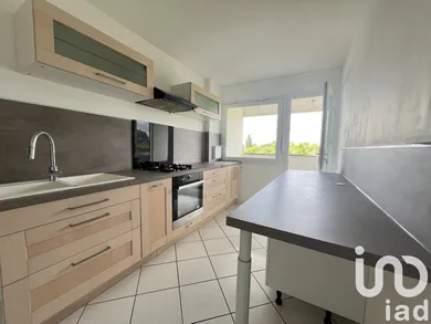 Apartment in Saint-Herblain (44800)