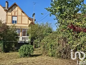Maison à Ruffec (16700)