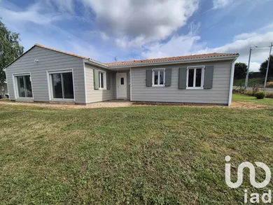 Maison à Saint-Maigrin (17520)