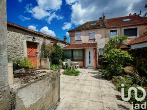 Traditional house at Étréchy (91580)