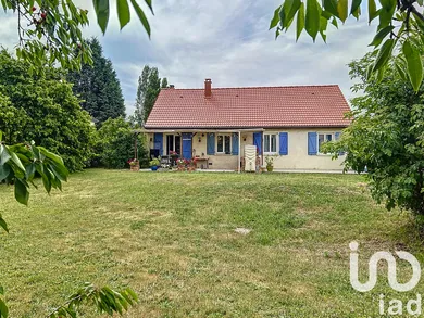 House at Muids (27430)