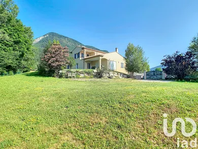 Maison à Saint-André-les-Alpes (04170)