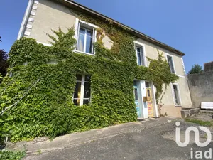 Maison de ville à Betz-le-Château (37600)