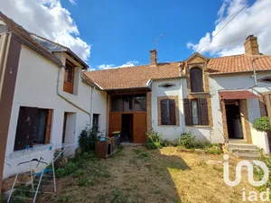Maison à Villeneuve-La-Guyard (89340)