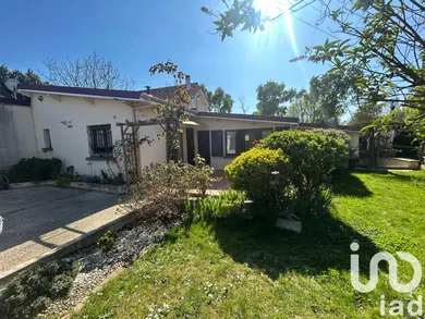 House at Viry-Châtillon (91170)